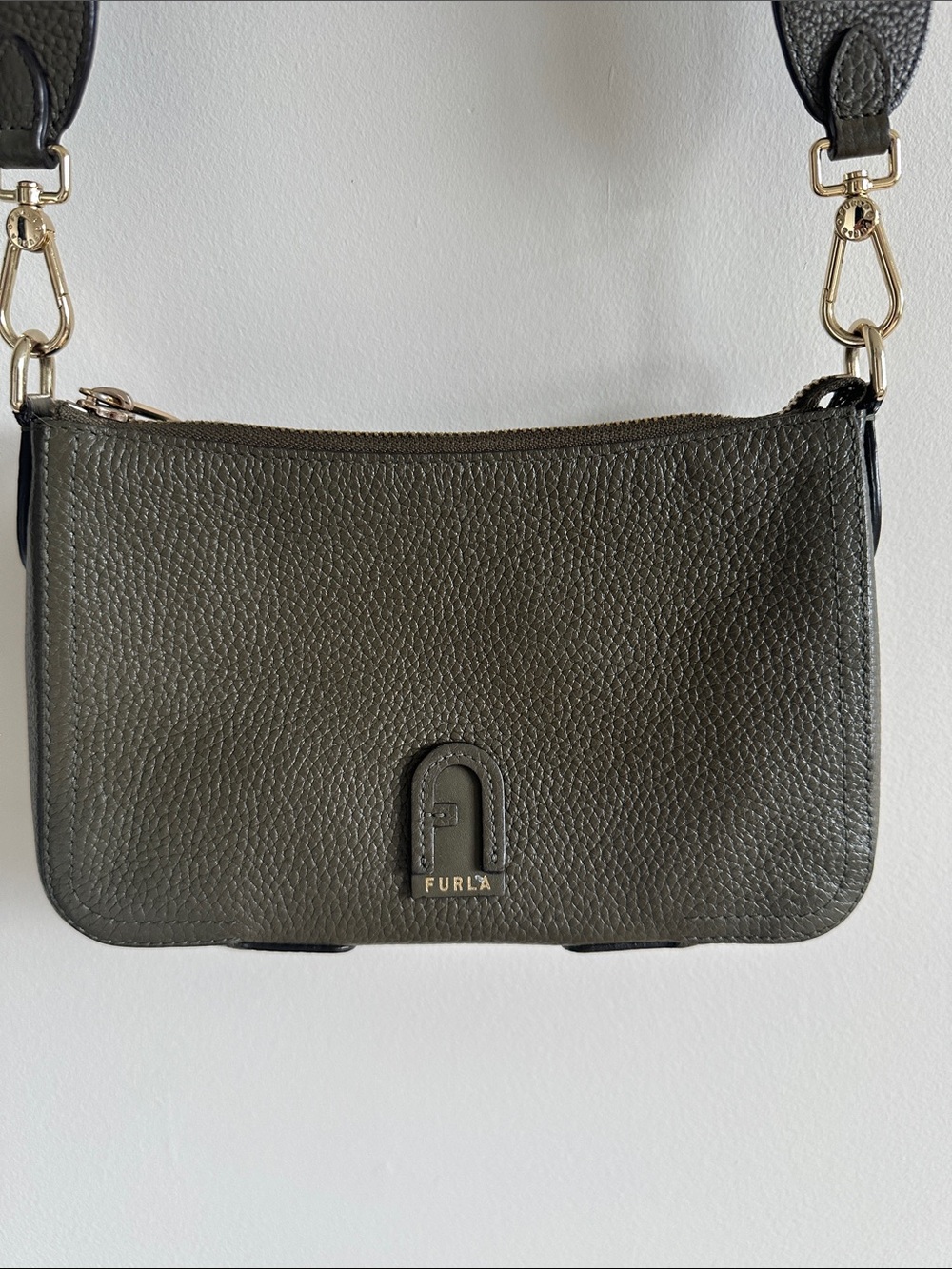 Furla Atena Olive Green Leather Bag - Picture 2 of 6